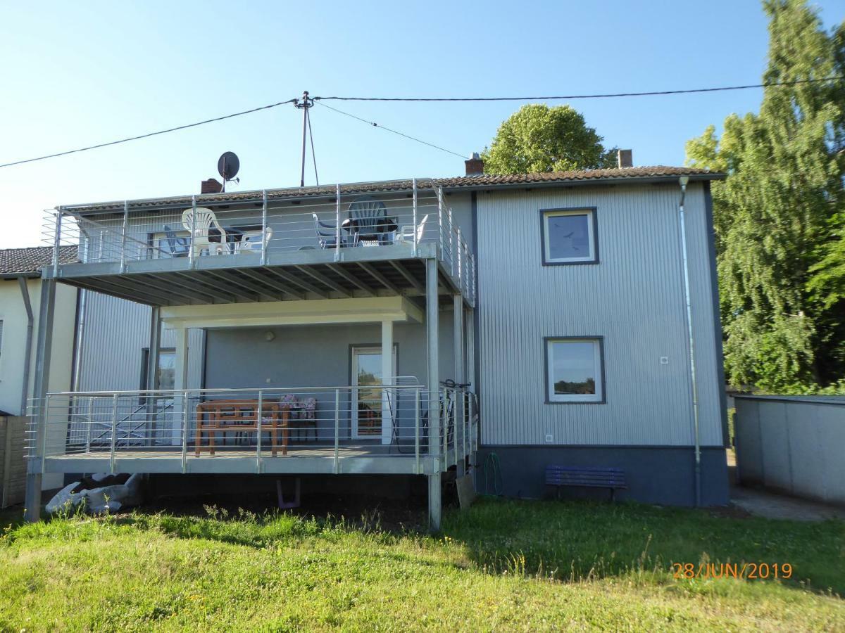 "Baerenhaus" Ferienwohnung Püttlingen Exterior foto